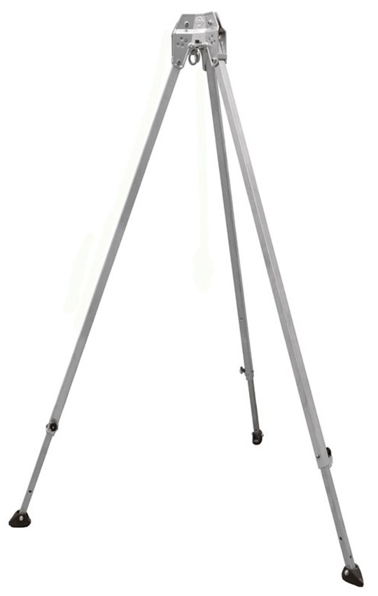 M.A.S 51805 Aluminum Tripod without Fall Arrest Device