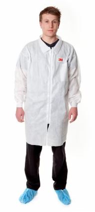 3M disposable coat 4400 white